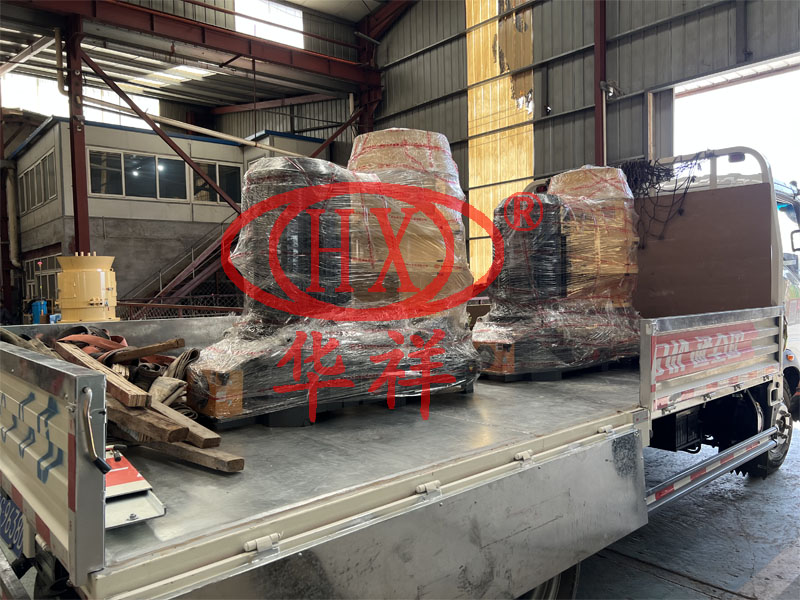 新一代XKJ550有機(jī)肥造粒機(jī)